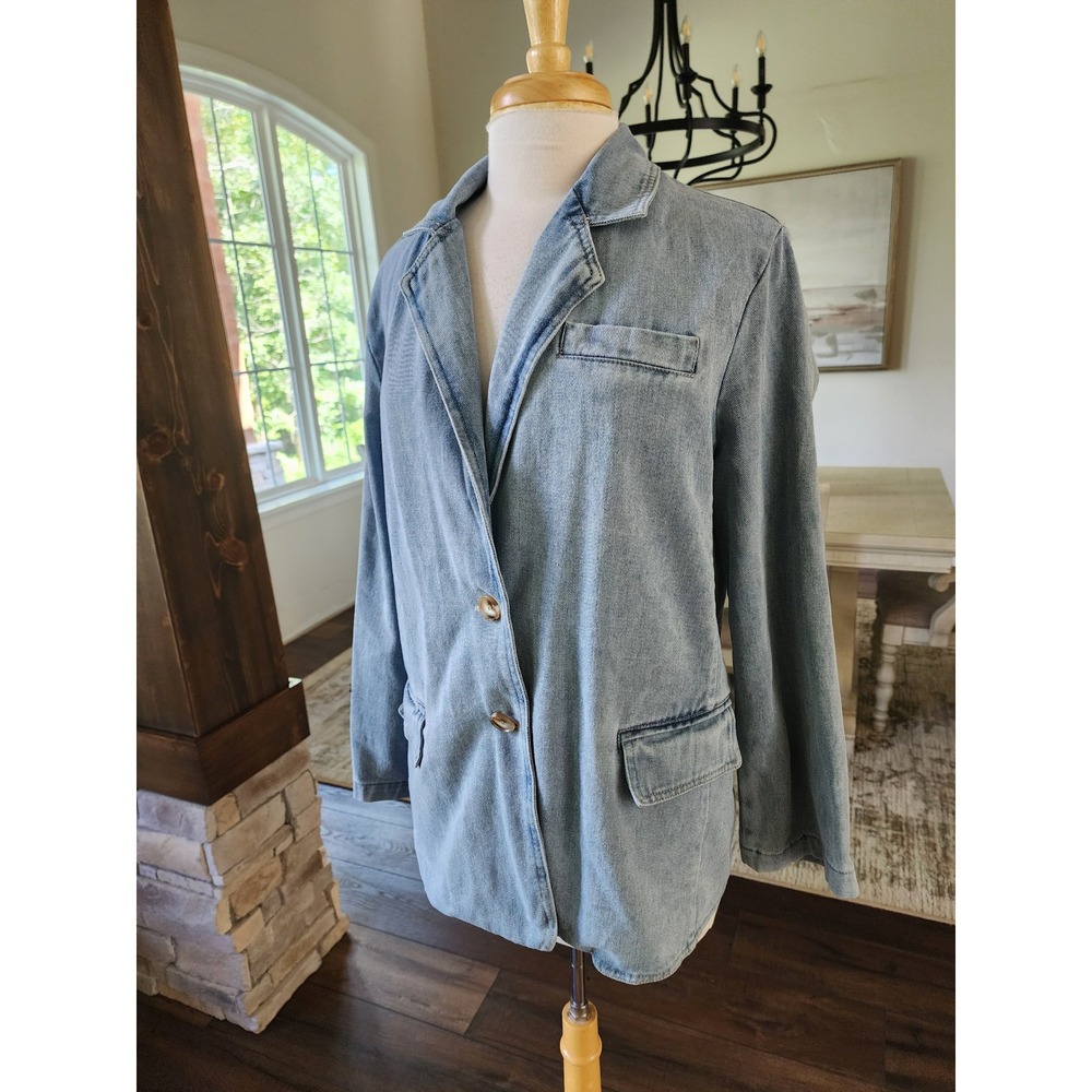 Entro Boutique Womens Light Wash Denim Blazer Jacket Size M 100% Cotton Blue